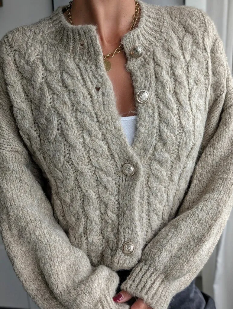 Cardigan mit Zopfmuster HYGGE versch. Farben -SALE