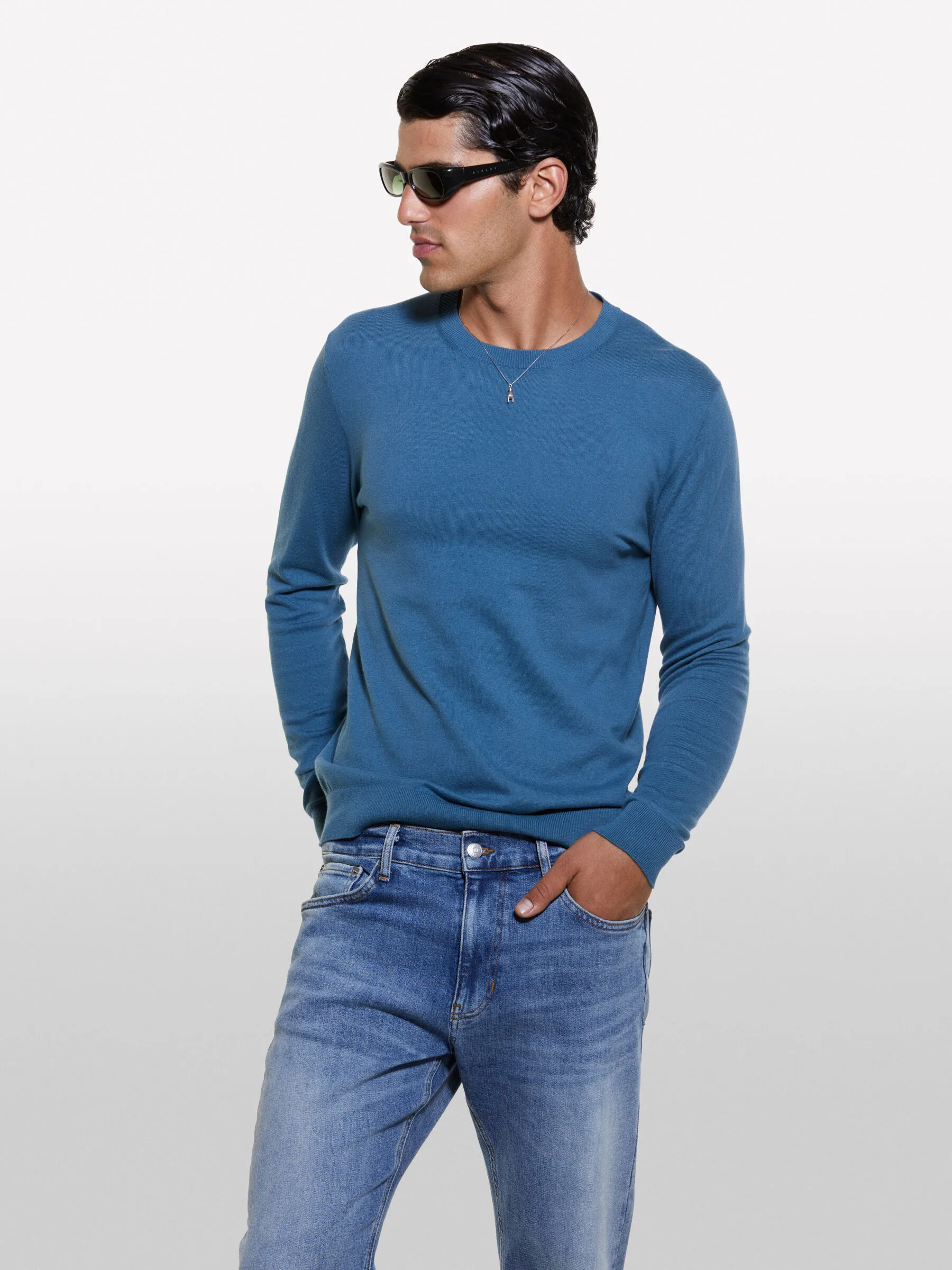 Einfarbig blauer Pullover, Blau 